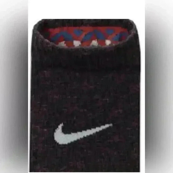 Nike Basketball Kyrie Irving Multiplier unisex socks in red twist - Picture 2 of 12